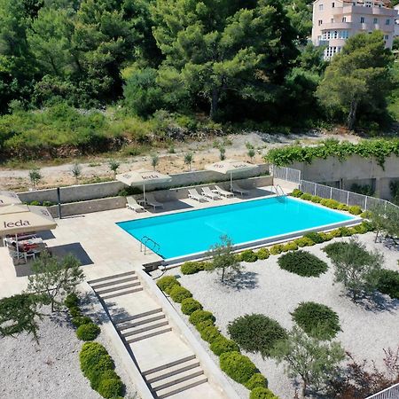Malo More Resort Арбания Экстерьер фото