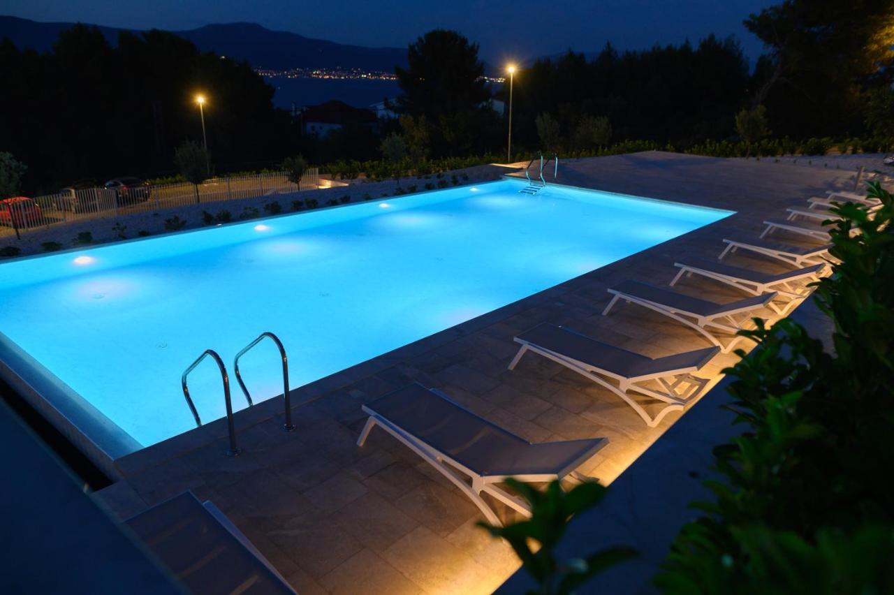 Malo More Resort Арбания Экстерьер фото