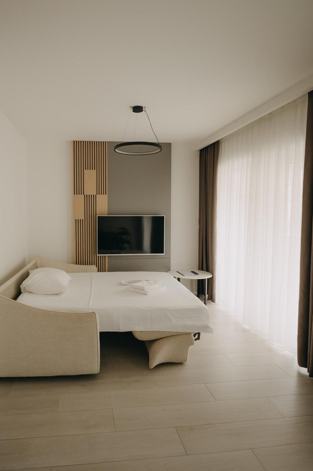 Malo More Resort Арбания Экстерьер фото